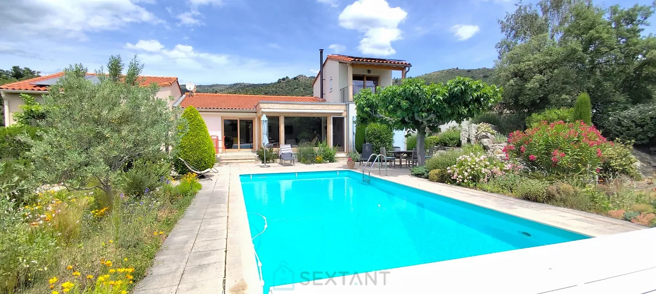 Beautiful Renovated Villa with Guest Cottage, B&B Room, Swimming Pool and Rental Income – Near Prades, South of France