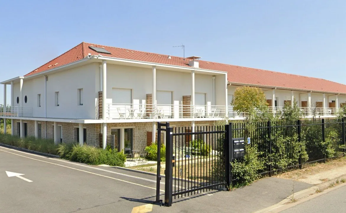 INVESTIMENTO IN AFFITTO – Ormoy – Residence Affaires Cap West – 7,56 % redditività