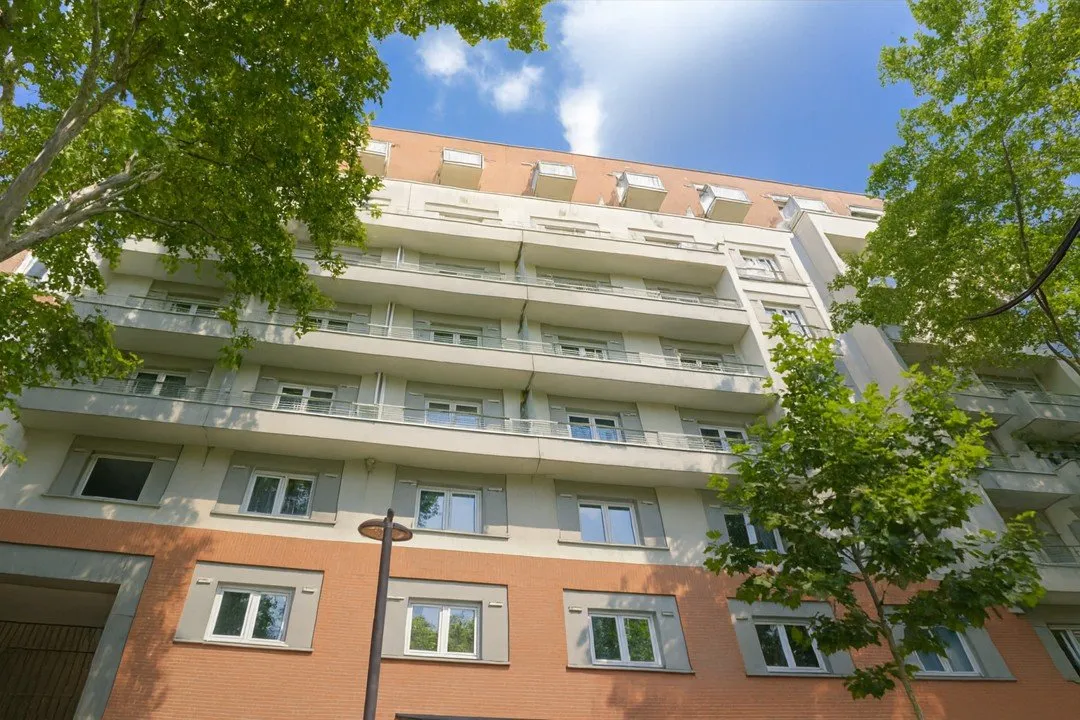 RENTAL INVESTMENT – Paris – Studelites Le Consul Student Residence – 4.72% profitability