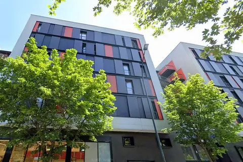 Foto von MIETINVESTITION – Asnieres-sur-Seine – Les Estudines Sarah Bernhardt Studentenwohnheim – 5,35% Rentabilität