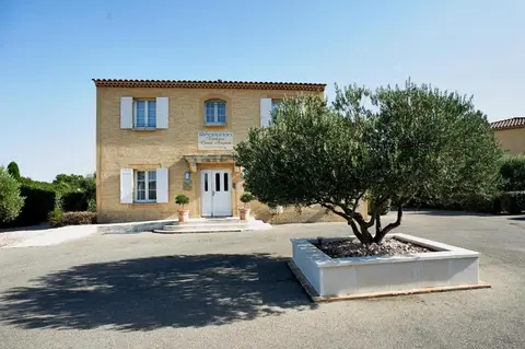 תמונה של השקעה בשכירות – Vedene – מלון Residence תיירותי Residhotel Grand Avignon – תשואה 6.97%