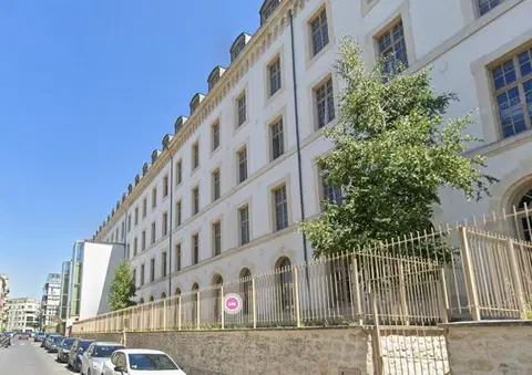 Foto di INVESTIMENTO IN AFFITTO – REIMS – Residenza Turistica Appart'City Confort Reims Centre - 6,38%
