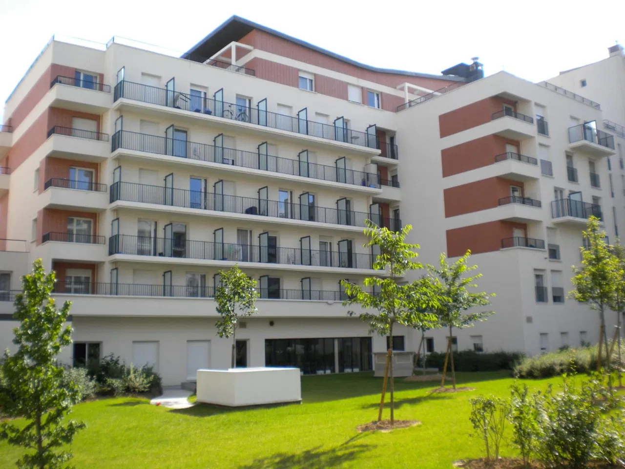 RENTAL INVESTMENT – Evry – Les Estudines La Cathedrale Student Residence - 5.01% return